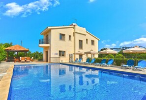 Unclassified image, 3 of 35, button - Villa Leda Finiki in Latchi (Latchi)