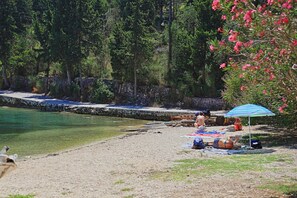 Beach - Kitrini Luxury Cottage (Ozias)