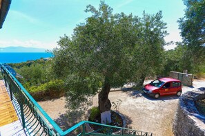 Property grounds - Antigoni Villa Dio in Longos (Longos)
