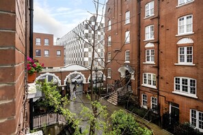 Nicht klassifiziertes Bild, 4 von 11, Schaltfläche