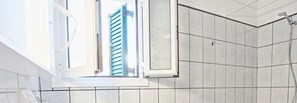 Shower, hair dryer, towels - Zoulis Eleni in Kalami (Kalami)