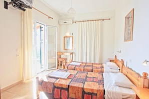 2 Schlafzimmer, Bügeleisen/Bügelbrett, Reisekinderbett, Bettwäsche