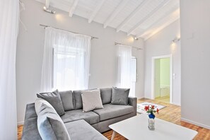 TV, DVD player, books, stereo - Villa Regina in Kentroma (Kentroma)