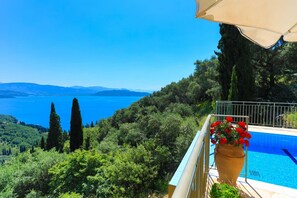Property grounds - Villa Triantafyllo in Kentroma (Kentroma)