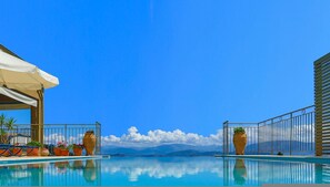 Pool - Villa Triantafyllo in Kentroma (Kentroma)