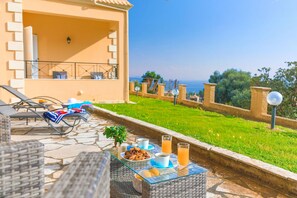 Terrace/patio - Villa Seasunrise in Perama (Koroni)