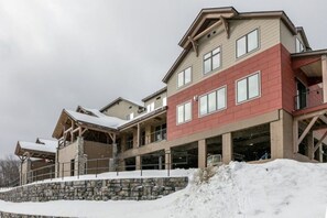 Exterior - 2BR Okemo Mountainside Condo | Near Lifts! (Ludlow)