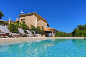 Pool - Villa Natilia in Corfu (Corfu)