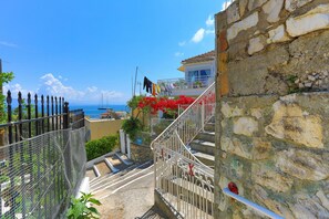 Property grounds - Faros Epta in Gaios with 1 bedrooms and 1 bathrooms (Gaios)