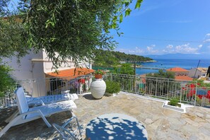 Terrace/patio - Faros Epta in Gaios with 1 bedrooms and 1 bathrooms (Gaios)