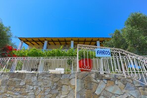 Exterior - Faros Ennea in Gaios (Gaios)