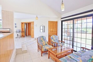 Interior - Villa Maria Latchi in Latchi (Latchi)