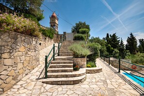 Property grounds - Villa Katerini in Paxi (Paxi)