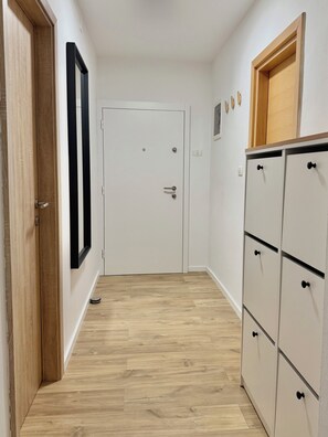 Interior - Milo Apartment – Modern 2-Bedroom Apartment in the Center of Koper + Parking (Koper)