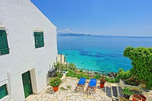 Terrace/patio - Alexandra Studio in Katavolos (Katavolos)