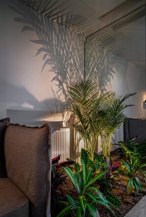 Interior - Athens Hill - Rooftop Apartment with Hot Tub (Kallithea)