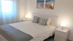 1 bedroom, iron/ironing board, free WiFi, bed sheets - T1 Torre 20 17G FANTÁSTICO 80M PRAIA 4 PESSOAS (Quarteira)