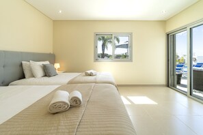 6 bedrooms, iron/ironing board, free WiFi, bed sheets - Maria in Albufeira with 6 bedrooms and 5 bathrooms (Albufeira)