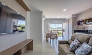 Basic Apartment | Living area - Condominium w/ Pool, 450 m fr/ the sea and 650 m fr/ Beto Carrero World - Lavs (Penha)