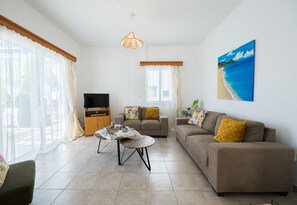 TV, DVD player, books - Lemon Grove Villa Ena (Argaka)