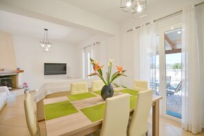 Dining - Villa Telio in Corfu (Corfu)