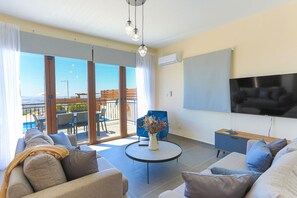 TV, DVD player, books - Villa Kition in Malatya (Malatya)
