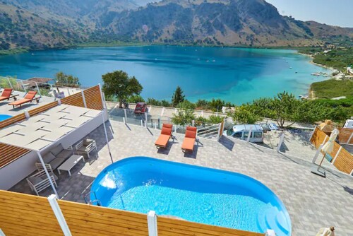 Best Family Friendly Villa near Lake Kournas!
