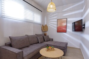 TV - Casa Kali 2 Apartment (Heraklion)