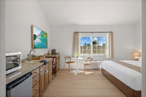 Exclusive Studio, 1 King Bed, Non Smoking, Kitchenette | Living area | 65-inch Smart TV with digital channels, Netflix, streaming services - Bella Notte (Santa Cruz)