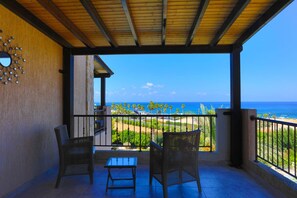Property grounds - Villa Arbanassi in Latchi (Latchi)