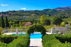 Pool - Cochelli Villa Lower (Corfu)
