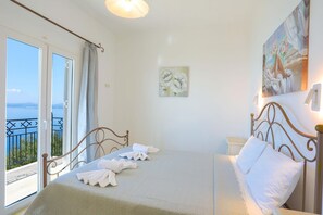 3 camere, ferro/asse da stiro, culla da viaggio, lenzuola