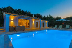 Pool - Villa Jupeter in Corfu (Corfu)