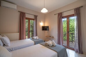 3 Schlafzimmer, Bügeleisen/Bügelbrett, Reisekinderbett, Bettwäsche