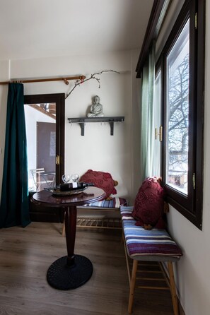 Interior - Stagiates Guest House Room 2 (Μακρινίτσα)