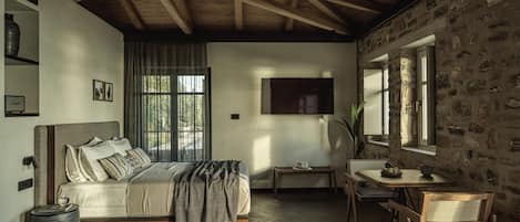 1 chambre, fer et planche à repasser, Wi-Fi gratuit, draps fournis
