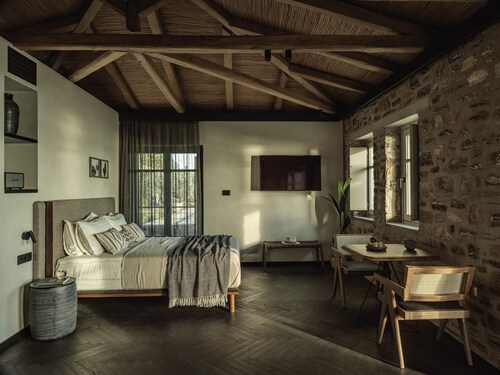 Athena Suite by Peliva Nature & Suites