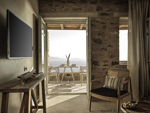 Hera Suite by Peliva Nature & Suites