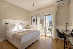 2 bedrooms, iron/ironing board, free WiFi, bed sheets - Meliti Apartment in Plaka (Athina)