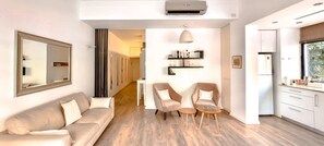 TV, offices - Rupin Nacre in Tel Aviv-Yafo (Tel Aviv-Yafo)