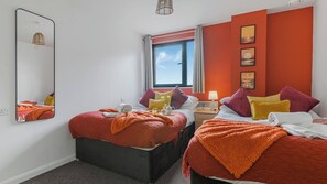 2 chambres, fer et planche à repasser, Wi-Fi gratuit, draps fournis