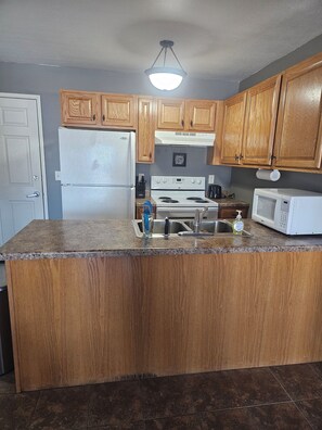 Unclassified image, 5 of 12, button - 3 Bedroom 2 Bath Close to Hospital (Detroit Lakes)