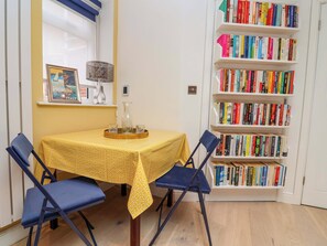 Cottage | Dining - Skylights (Chester)