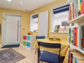 Cottage | Interior