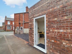 Cottage | Exterior - Skylights (Chester)