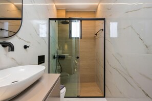 Shower, hair dryer, towels - Orama Luxury Apartments︱Your 2BR Seaside Living (Agia Marina)