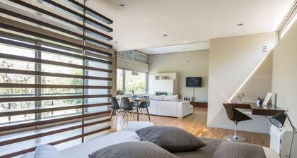 Studio Rio: Unique space with garden and garage