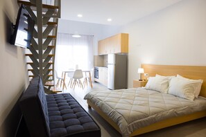 2 bedrooms, iron/ironing board, free WiFi, bed sheets - elounda olithos apartments 5 (Schisma Elountas)
