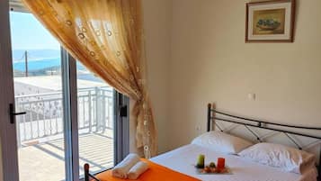 2 bedrooms, iron/ironing board, travel cot, free WiFi