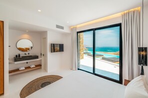 5 bedrooms, desk, iron/ironing board, travel cot - Sea la vie villa Private pool (MYKONOS)